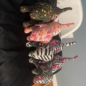 4 Victoria’s Secret dog collectibles